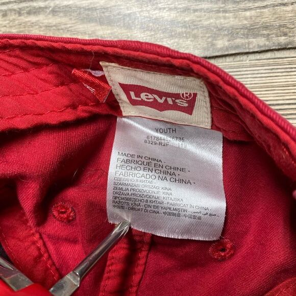 Levis Youth Baseball Cap Hat Strap Back Adjustable Embroidered Red - Picture 6 of 6